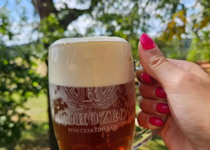 Božská Usedlost * Loktuse